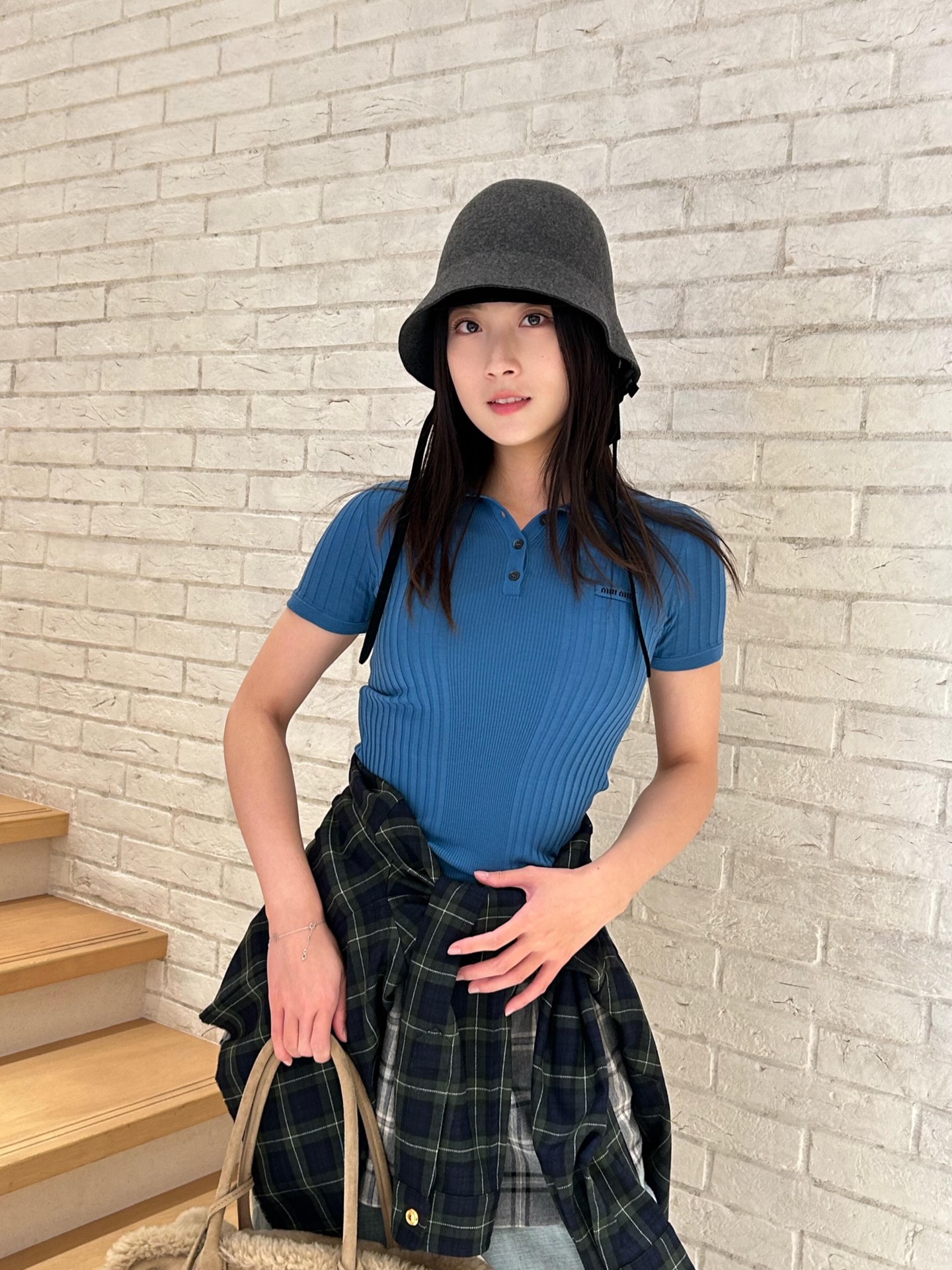 Women's short sleeves